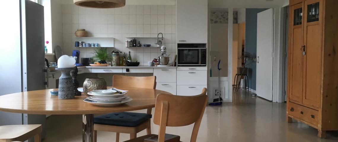 living room and adapted kitchen